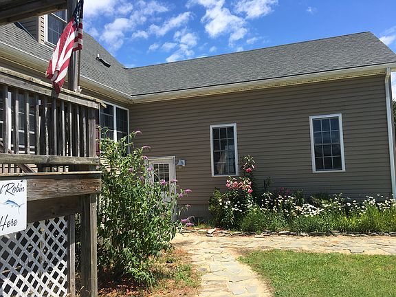 3rd image of 31055 Harbor Ln