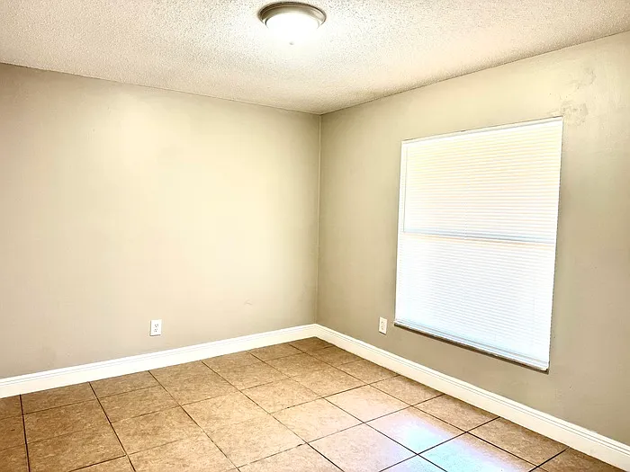 4566 Chateau Rd — Photo 12