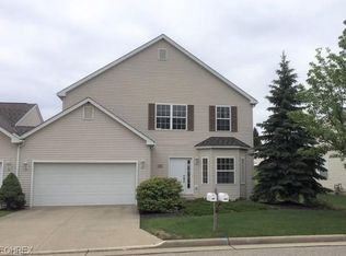 2021 Sycamore Dr, Bedford Heights, OH 44146