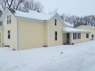 311 E 4th Ave, Groton City, SD 57445