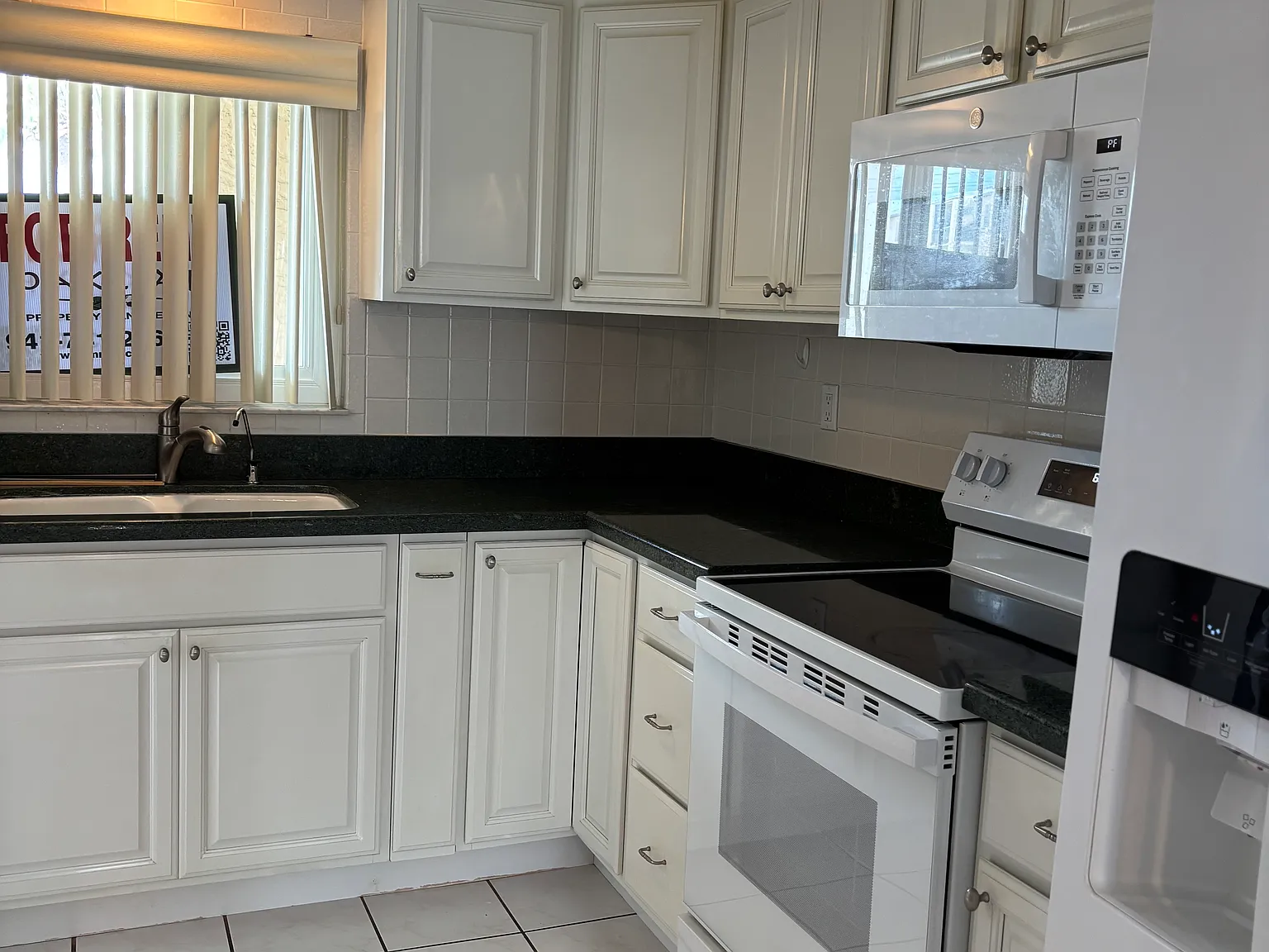 2 bed, 900 sqft, $1,525 — Photo 2