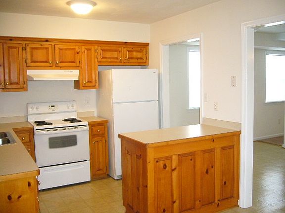 2nd image of 103 S Palm Ave #B