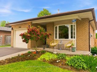 904 Southgate Dr, Oshawa, ON L1H 7Z9