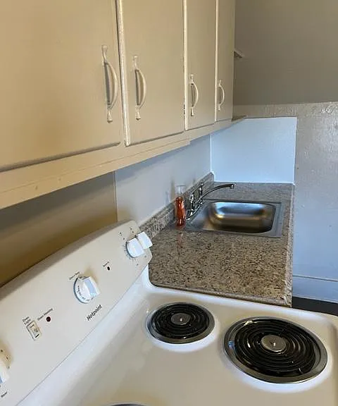 216 S Marion St #2 — Photo 2