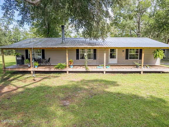 2nd image of 13720 NE 160TH Avenue