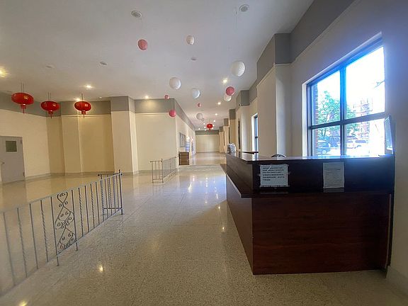 4th image of 134-54 Maple Ave #5K