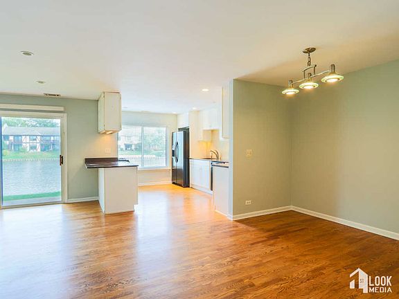 5th image of 1726 N Emerald Bay Unit 1