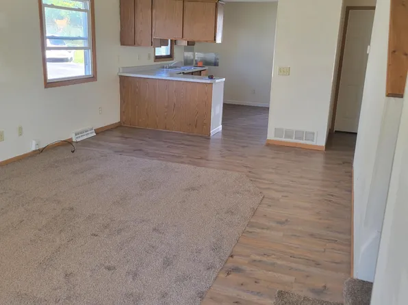 10510 W Jonen St, Milwaukee, WI 53224