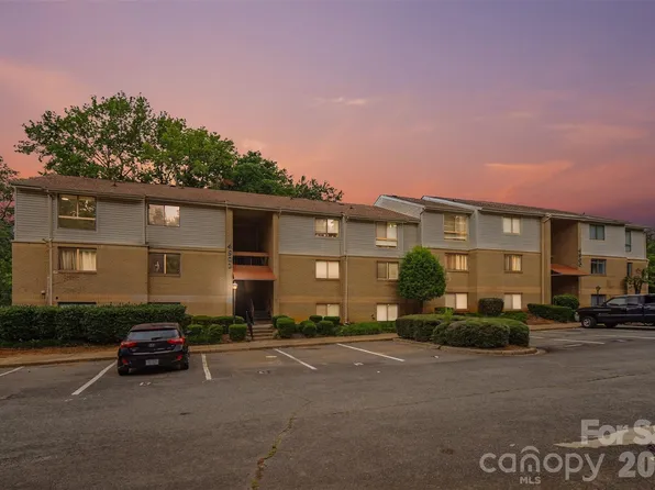 4902 Spring Lake Dr APT E, Charlotte, NC 28212
