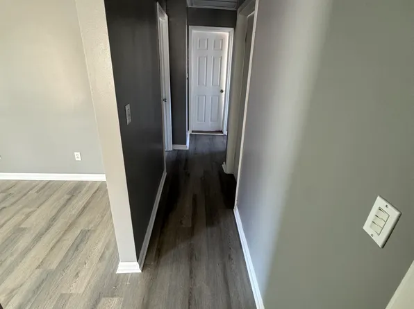 2065 Raymond Ave, Dearborn, MI 48124