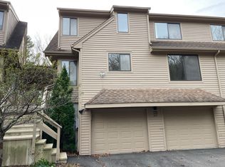 200 Treadwell St #309, Hamden, CT 06517