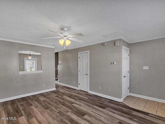 4th image of 903 Springwood Drive