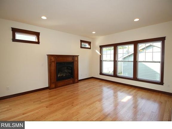 4th image of 2622 Plymouth Ave N