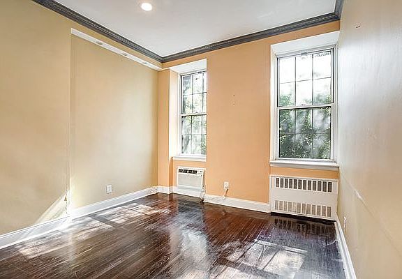2nd image of 51 W 94th St #2E