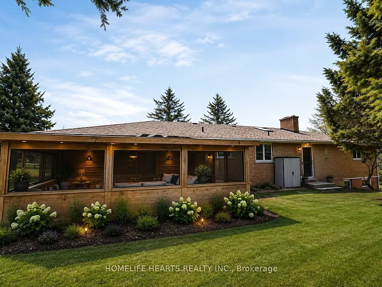 384 Zephyr Rd — Photo 2