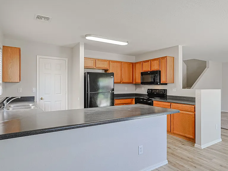 8608 W Superior Ave — Photo 8