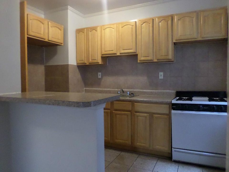1st image of 7115 65th St APT 6A