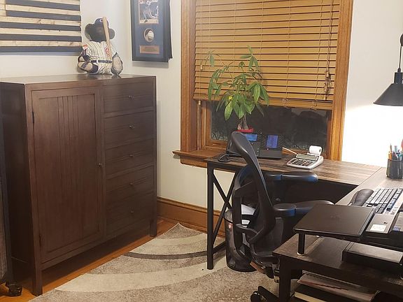 2nd image of 3706 N Magnolia Ave #2