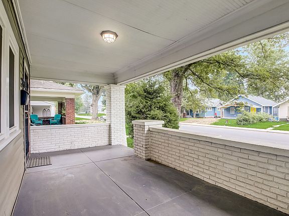 4th image of 3930 Winthrop Ave