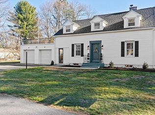 8 Delmor Cir, Wilbraham, MA 01095