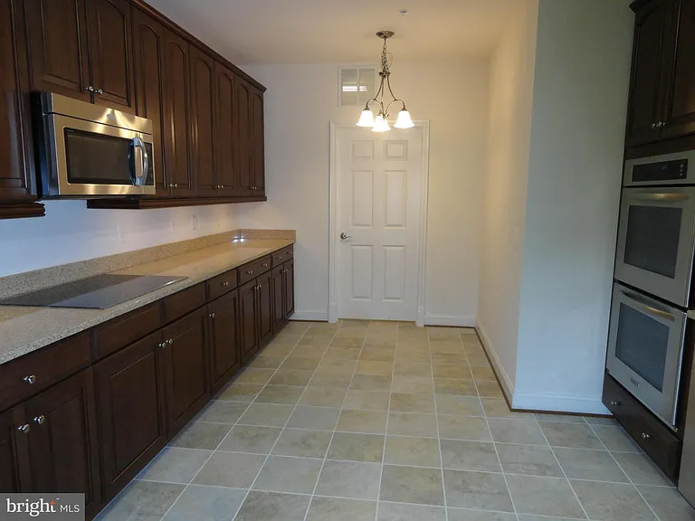 3100 Stone Cliff Dr #201 — Photo 6