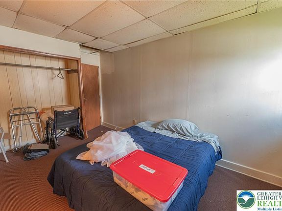 3rd image of 310 S 6th St