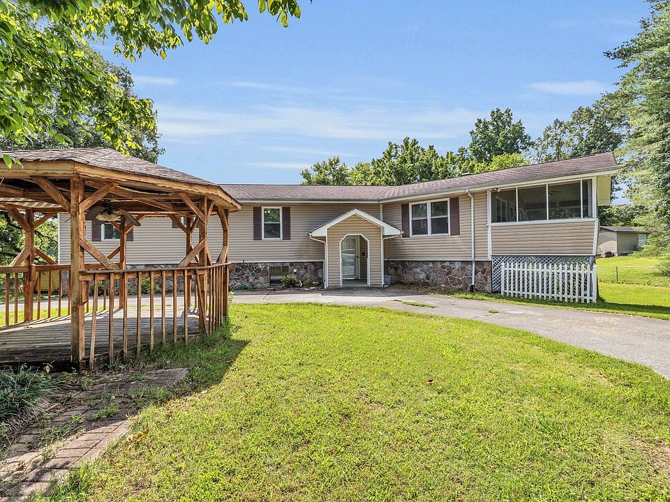 1st image of 7426 Pamela Dr