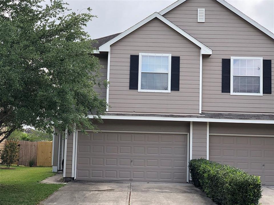 1st image of 415 Folk Crest Ln