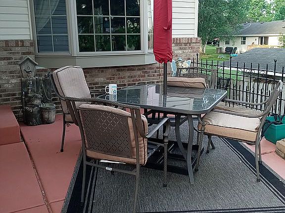Front entrance patio