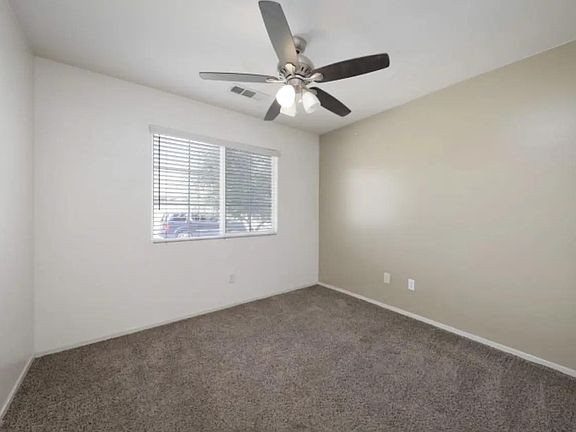 4th image of 323 Diamond Oaks Rd