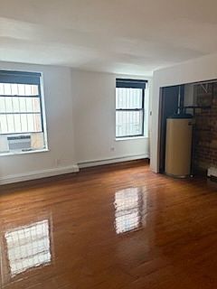 5th image of 250 Front St Front A