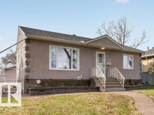 9723 65th Ave NW, Edmonton, AB T6E 0K5