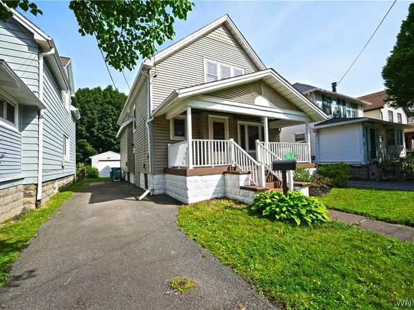 24 Robins St, Buffalo, NY 14220