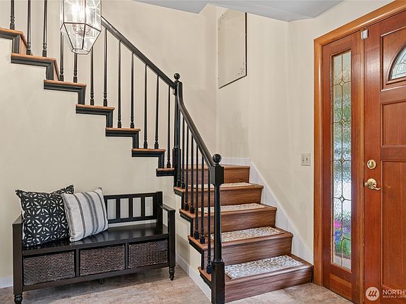 4th image of 15240 SE 49th Street