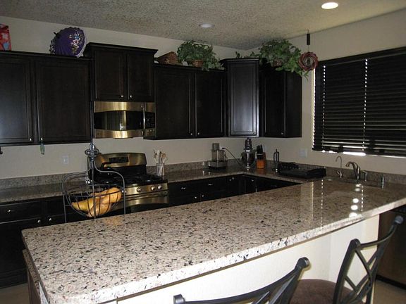 3rd image of 6809 Old Mesa Dr NW