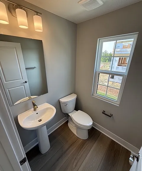 6176 Nicholas Way — Photo 7