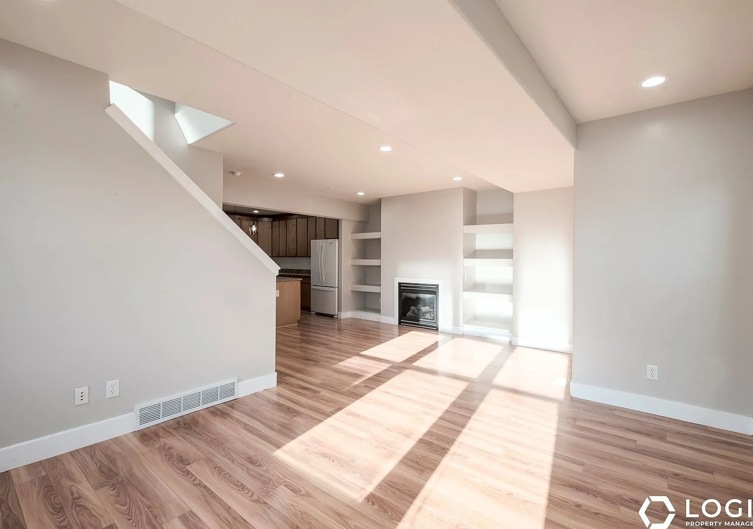 3 Bed / 2.5 Bath Townhome for Rent in South Salt Lake, UT — Photo 4