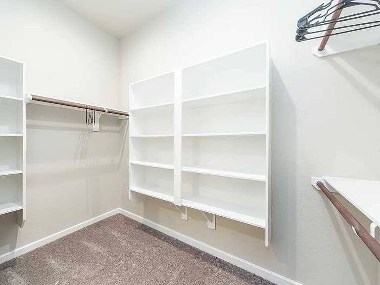 8719 Fox Trail Dr — Photo 21