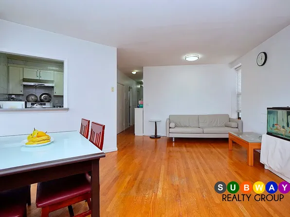 542 Dahill Road image 2 of 10