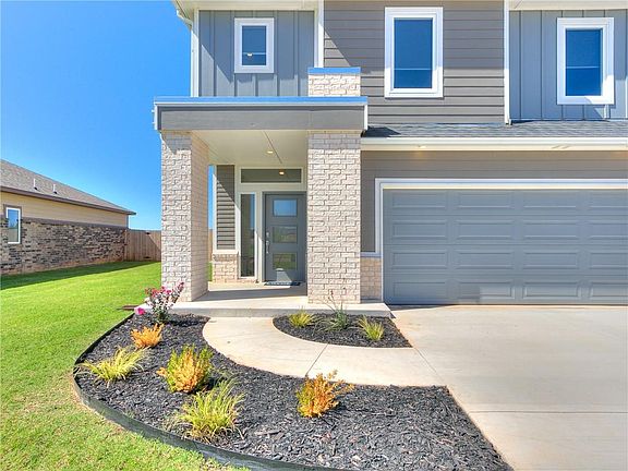 3rd image of 2021 Sara Vista Dr
