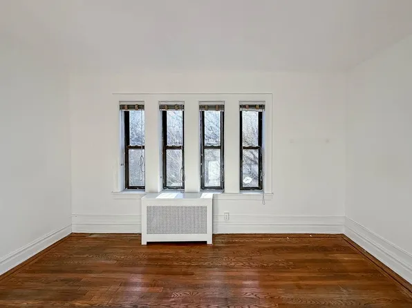 36 Duncan Avenue image 16 of 31