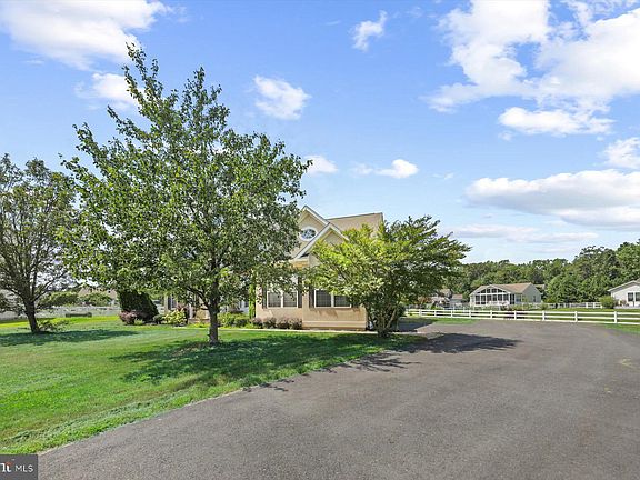 2nd image of 24766 Shoreline Dr