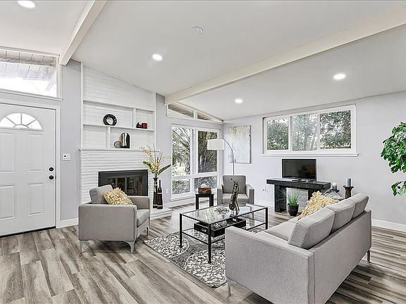3rd image of 2521 Landwood Way