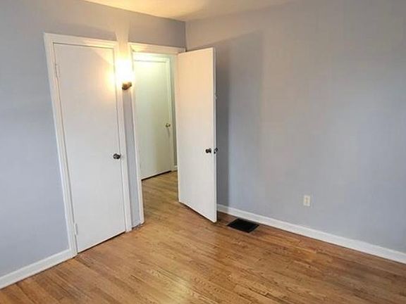 3rd image of 708 Richard St