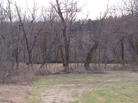 5th image of 69 Broken Arrow Ln