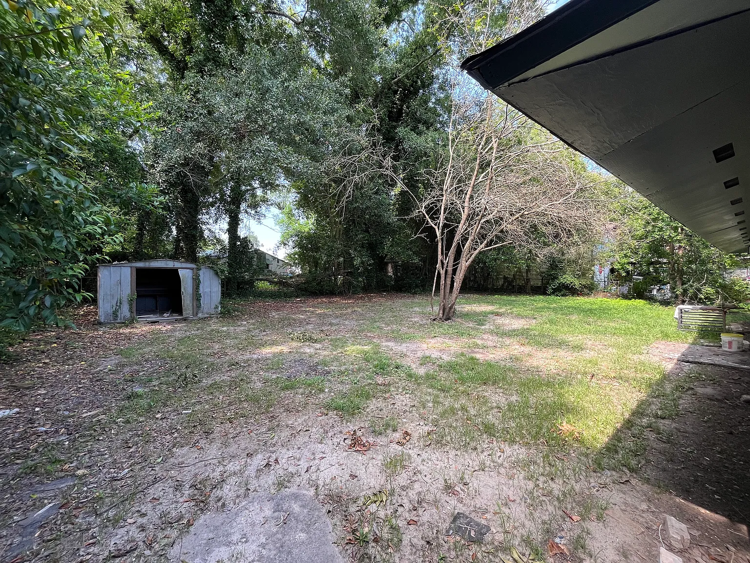 3 bed, 792 sqft, $900 — Photo 3
