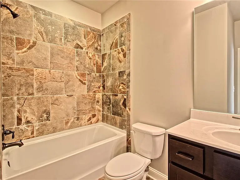 1090 Willow Field Dr SE — Photo 9