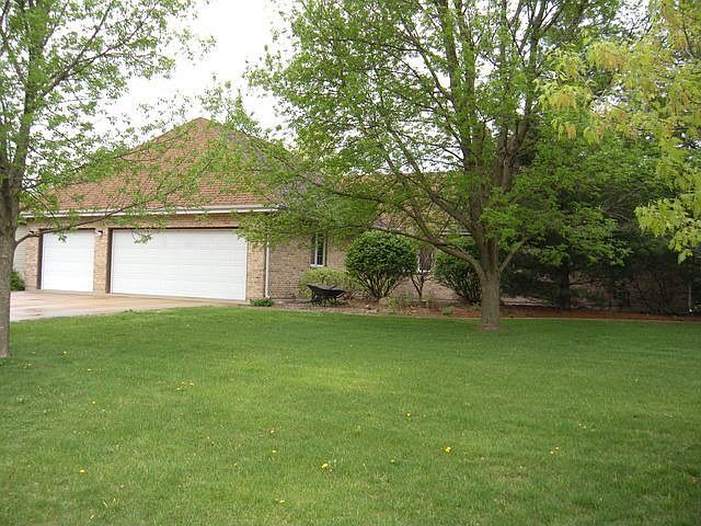 1st image of 16118 S Rosemarie Ln