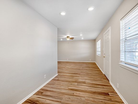3rd image of 1511 Casey Ln