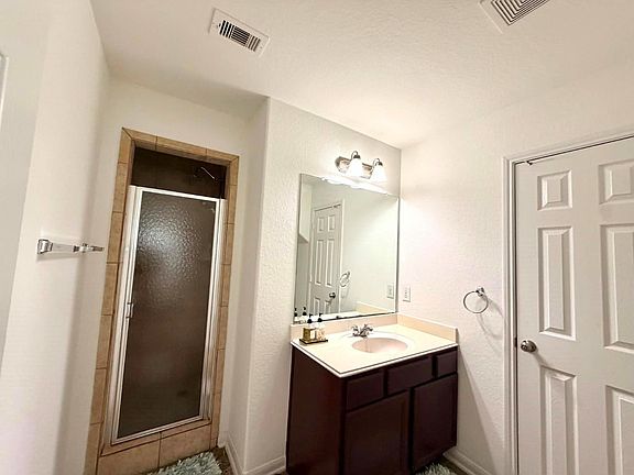 3rd image of 2803 S Red Birch Cir